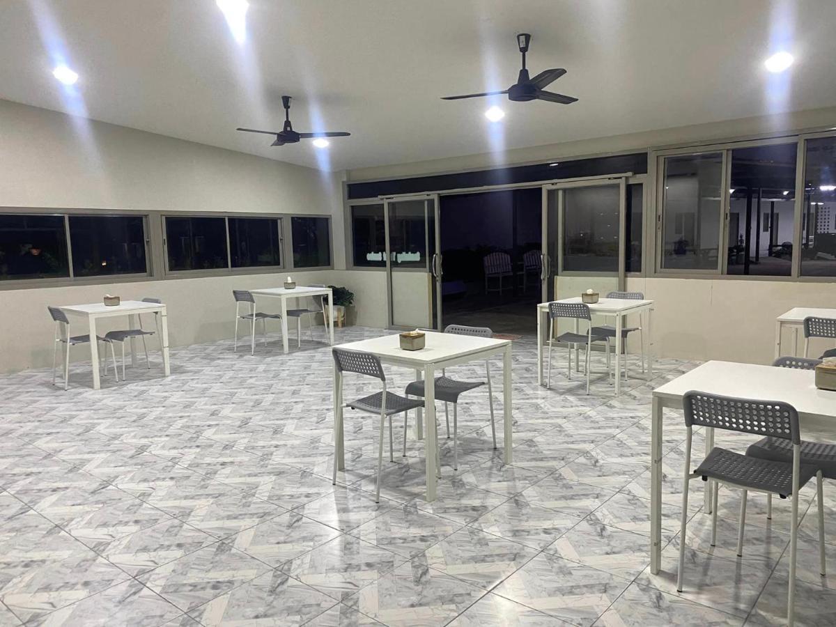 Juni House Chumphon Panzió Kültér fotó