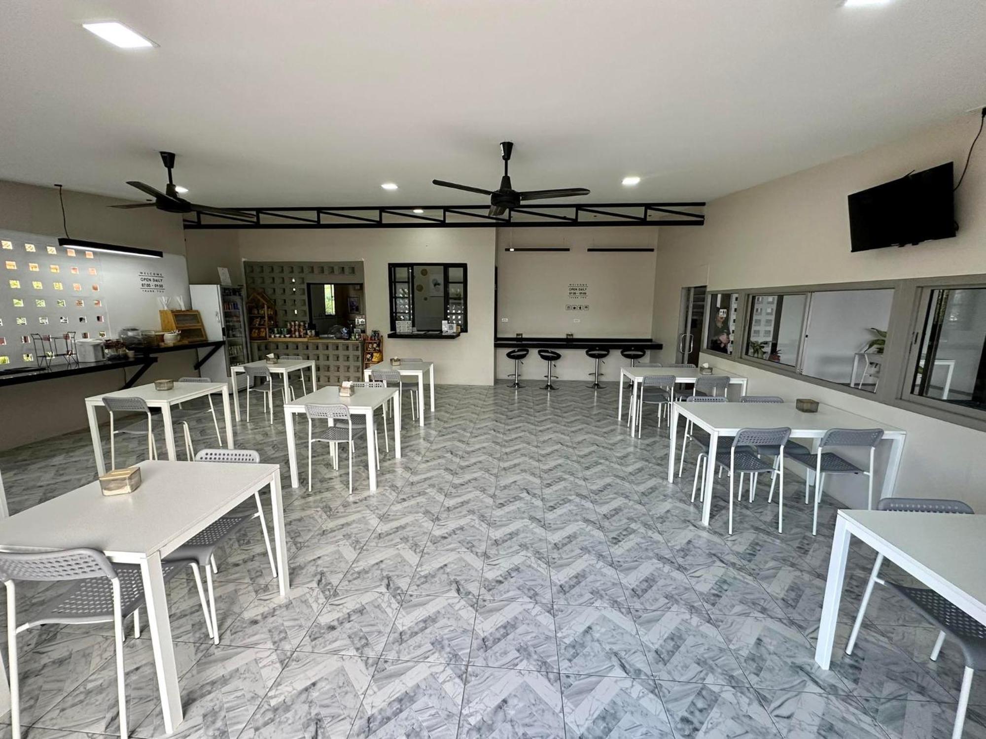 Juni House Chumphon Panzió Kültér fotó